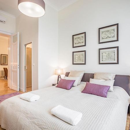 Modernized Unique Huge Central Apartment On 135Sqm Budapest Exterior photo